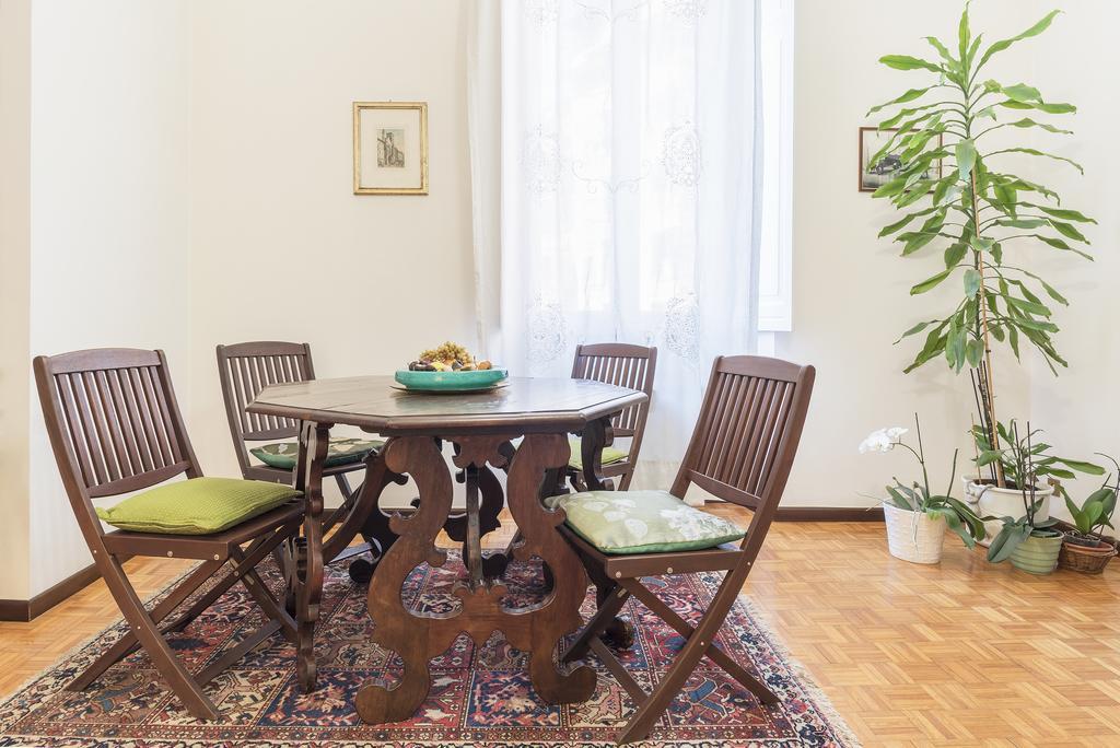 Flower'S Market Apartment - Charme Holidays Rom Exteriör bild
