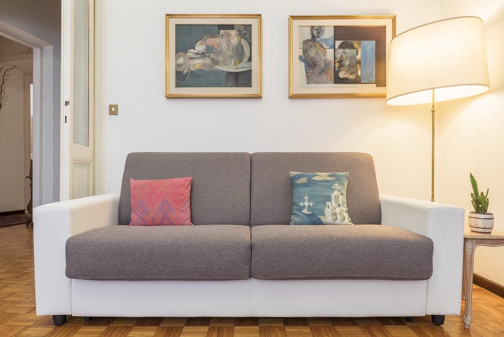 Flower'S Market Apartment - Charme Holidays Rom Exteriör bild