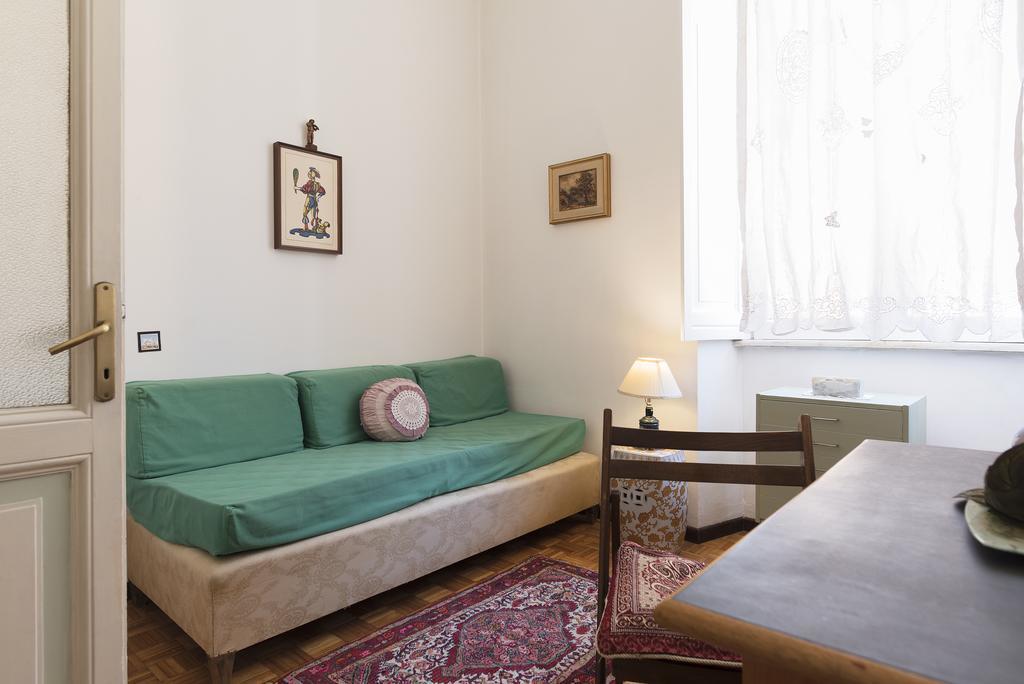 Flower'S Market Apartment - Charme Holidays Rom Exteriör bild