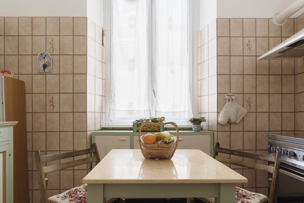 Flower'S Market Apartment - Charme Holidays Rom Exteriör bild