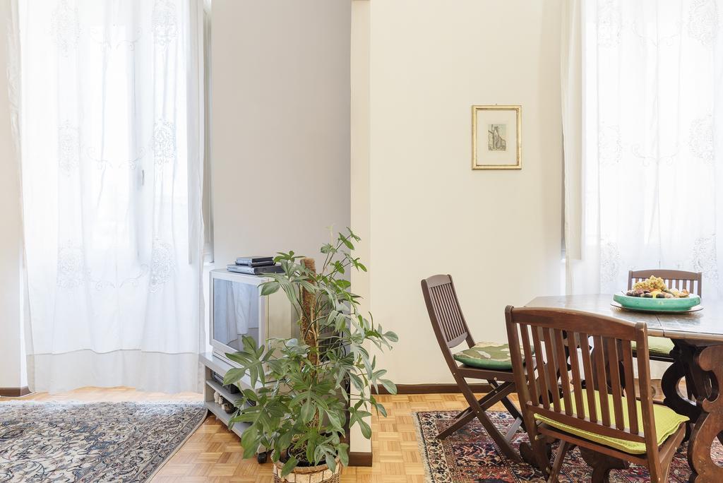 Flower'S Market Apartment - Charme Holidays Rom Exteriör bild
